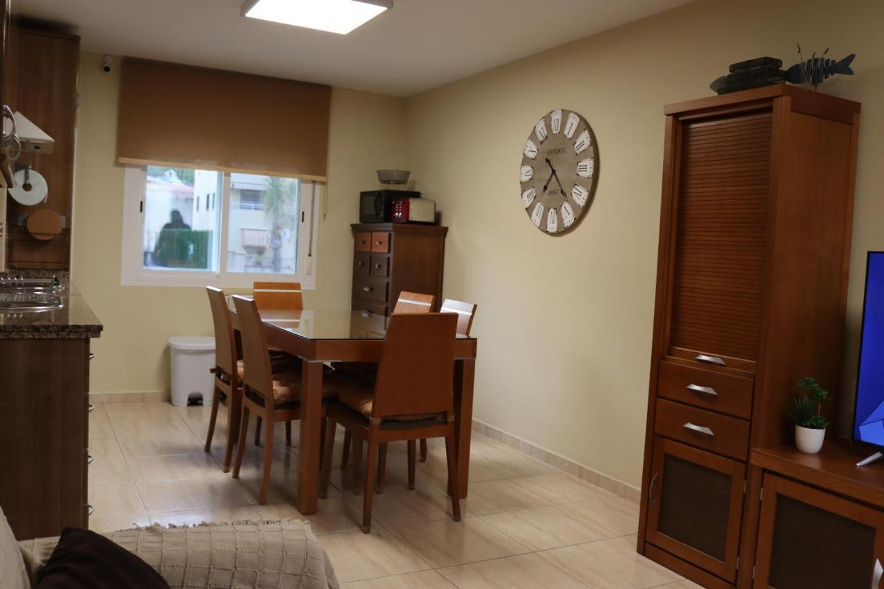 Apartamentos Carihuela Playa, Acogedor, Wifi Y Fibra Optica Torremolinos Bagian luar foto