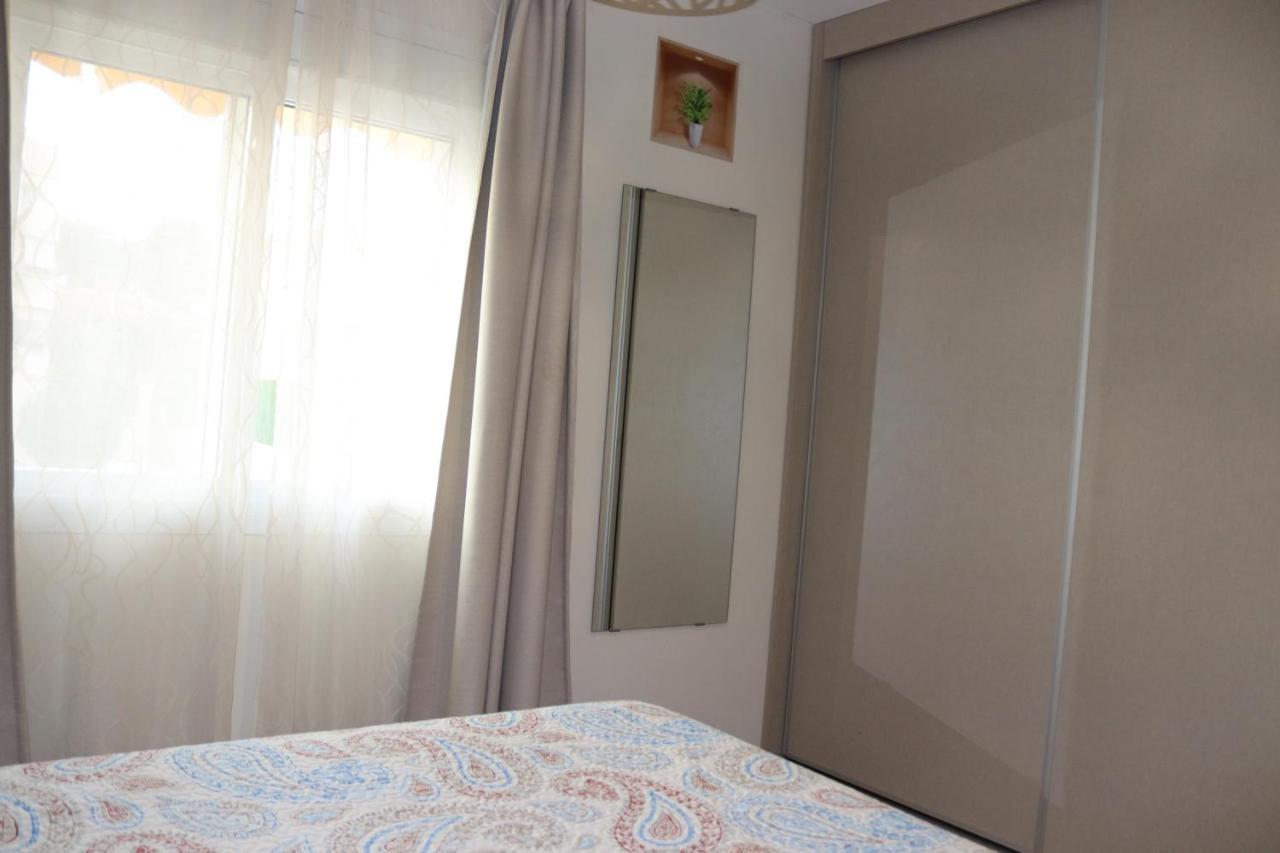 Apartamentos Carihuela Playa, Acogedor, Wifi Y Fibra Optica Torremolinos Bagian luar foto